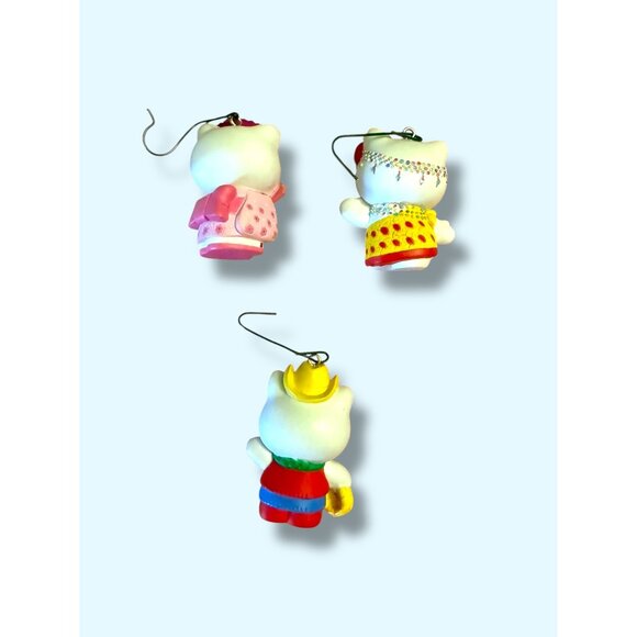 2006 Hello Kitty Holiday Ornament Set – 3-Piece Festive Collection - Picture 5 of 8